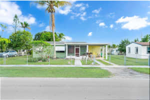 1570 NE 15th St, Homestead, FL 33033, - MLS#A12009003