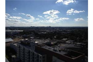 3301 Ne 1 Av H2005, Miami