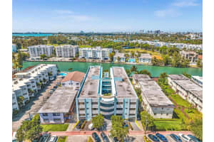 1165 Marseille Dr 4, Miami Beach