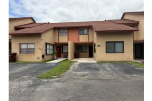 857 W 41st St 58, Hialeah