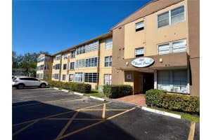 160 Royal Palm Rd APT 214, Hialeah Gardens, FL 33016, - MLS#A12009101