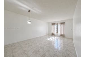 160 Royal Palm Rd APT 214, Hialeah Gardens, FL 33016, - MLS#A12009101