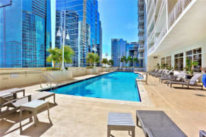1200 Brickell Bay Dr 1614, Miami