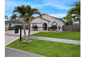 704 SE 14th Pl, Homestead, FL 33033, - MLS#A12009130