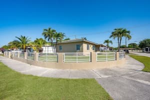 8200 NW 31st Ave, Miami, FL 33147, - MLS#A12009150