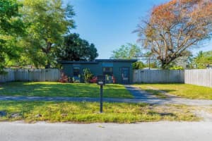 1030 Nw 141st St, Miami