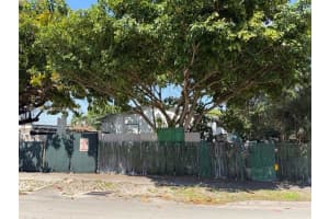 890 E 52nd St, Hialeah, FL 33013, - MLS#A12009170