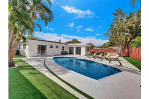 2461 Sw 16th Ct, Fort Lauderdale
