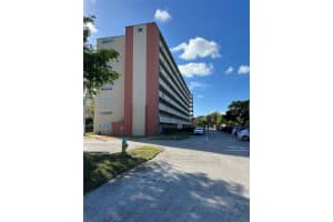 1770 Ne 191st St 303-1, Miami