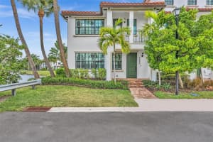 11541 SW 15th Ave, Pembroke Pines, FL 33025, - MLS#A12009216