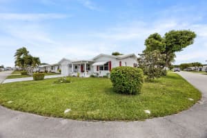 124 SW 10th St, Boynton Beach, FL 33426, - MLS#A12009253