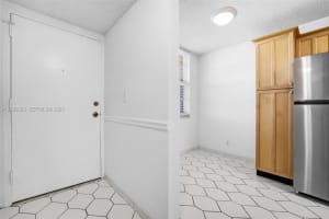 250 Jacaranda Dr Apartment 508, Plantation, FL 33324, - MLS#A12009268