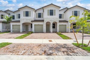 23507 SW 129th Path, Princeton, FL 33032, - MLS#A12009283