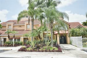 15551 Sw 104th Ter 814, Miami
