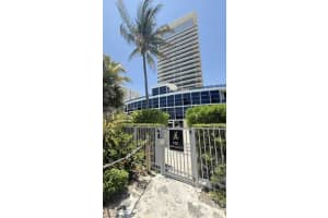 5875 Collins Ave APT 708, Miami Beach, FL 33140, - MLS#A12009377