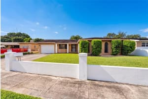 2450 NW 108th St, Miami, FL 33167, - MLS#A12009383