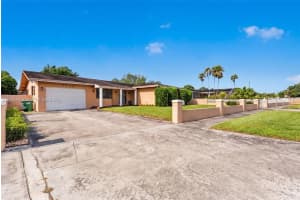 2450 NW 108th St, Miami, FL 33167, - MLS#A12009383