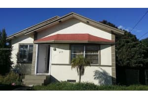 1935 Nw 76th St, Miami