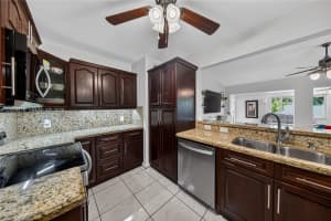 211 S 57th Way, Hollywood, FL 33023, - MLS#A12009416