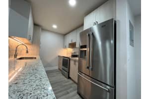 8425 NW 8th St APT 303, Miami, FL 33126, - MLS#A12009430