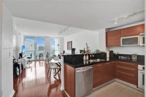 Vizcayne, 253 NE 2nd St APT 3304, Miami, FL 33132, - MLS#A12009480