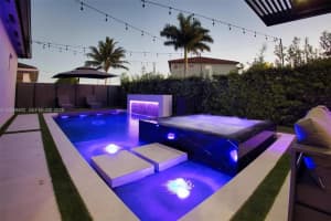 16314 Sw 57th St, Miami