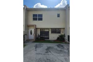8541 Nw 7th St 32, Miami