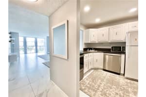 Building 3, 601 Three Islands Boulevard APT 314, Hallandale Beach, FL 33009, - MLS#A12009532