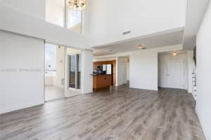 2400 SW 27th Ave APT PH4, Miami, FL 33145, - MLS#A12009535
