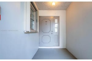 9340 Lagoon Pl APT 110, Davie, FL 33324, - MLS#A12009543
