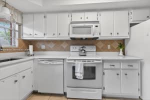 180 NE 12th Ave APT 15B, Hallandale Beach, FL 33009, - MLS#A12009557
