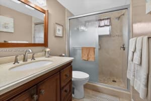 180 NE 12th Ave APT 15B, Hallandale Beach, FL 33009, - MLS#A12009557