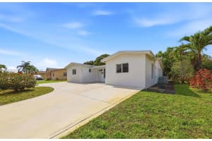 2631 NW 47th Ave, Lauderhill, FL 33313, - MLS#A12009566