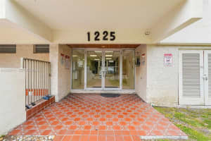 1225 NE 124th St APT 49C, North Miami, FL 33161, - MLS#A12009611