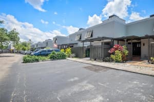 11244 NW 14th Ct, Pembroke Pines, FL 33026, - MLS#A12009622