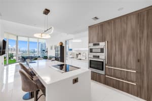 851 NE 1st Ave #1408, Miami, FL 33130, - MLS#A12009632