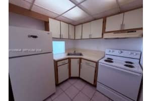4550 NW 9th St #911e, Miami, FL 33126, - MLS#A12009646