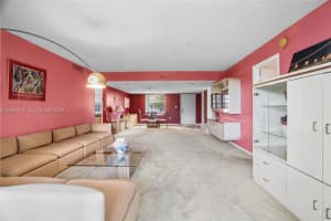 3940 Inverrary Blvd 304-a, Lauderhill