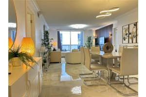 6039 Collins Ave APT 1507, Miami Beach, FL 33140, - MLS#A12009705