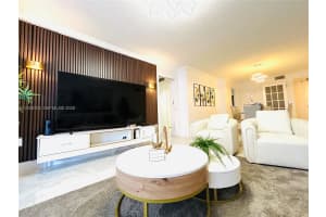 6039 Collins Ave APT 1507, Miami Beach, FL 33140, - MLS#A12009705