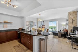 7266 Sw 88th St A403, Miami