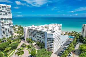 600 Grapetree Dr 4ds, Key Biscayne