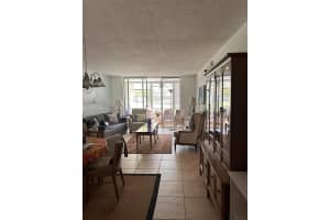 3099 NW 48th Ave APT 153, Lauderdale Lakes, FL 33313, - MLS#A12009857