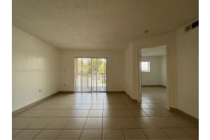 204 Palm Cir W, Pembroke Pines, FL 33025, - MLS#A12009858
