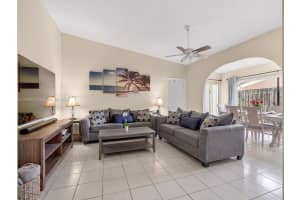 64 Meadows Dr, Boynton Beach, FL 33436, - MLS#A12009873