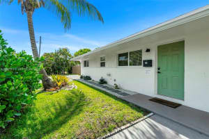700-702 NW 18th St #1-2, Fort Lauderdale, FL 33311, - MLS#A12010011