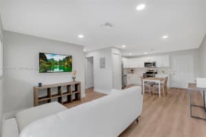 700-702 NW 18th St #1-2, Fort Lauderdale, FL 33311, - MLS#A12010011