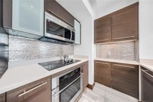 500 Brickell Ave APT 3707, Miami, FL 33131, - MLS#A12010033