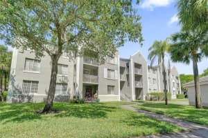631 SW 111th Ln APT 306, Pembroke Pines, FL 33025, - MLS#A12010041