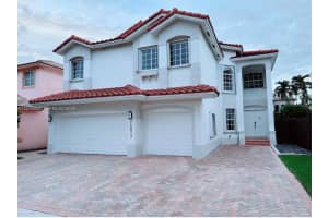 10873 Nw 71st St, Doral